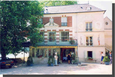 The inn of father Fournaise (July 1999)