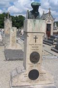 Tombe de Pierre-Auguste Renoir